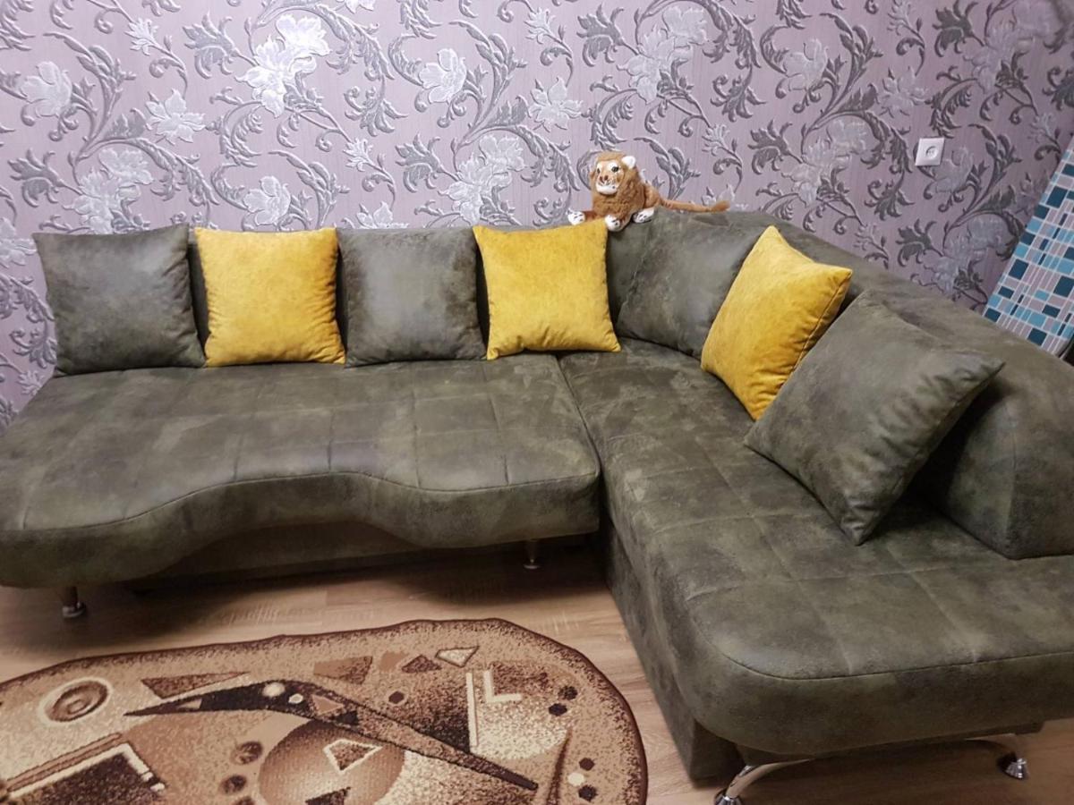 2х комнатная с ремонтом в центре.Renovated, center Apartment Khmelʼnytsʼkyy Екстериор снимка